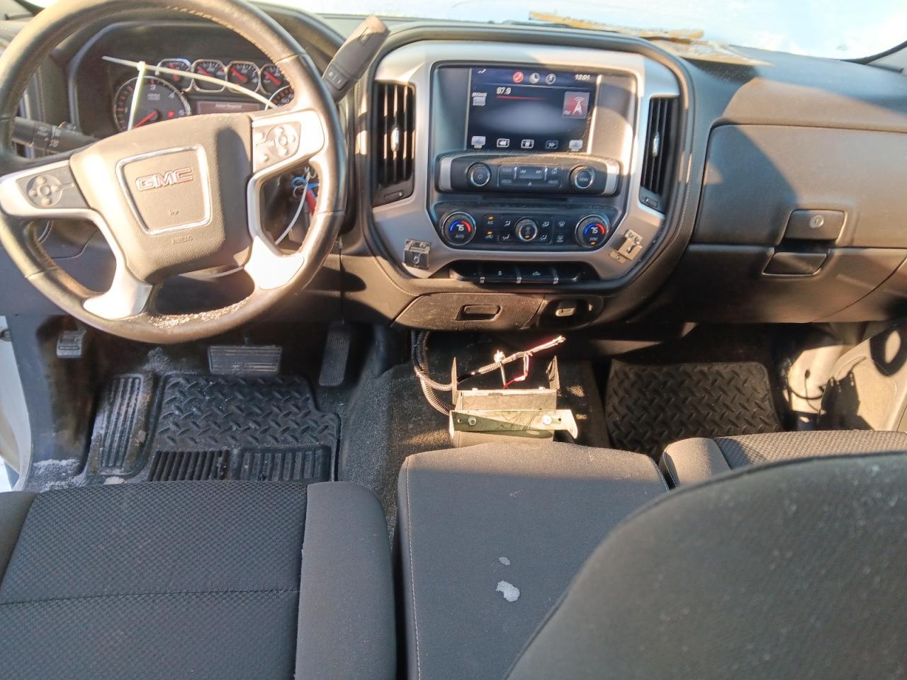2015 GMC Sierra - Image 8