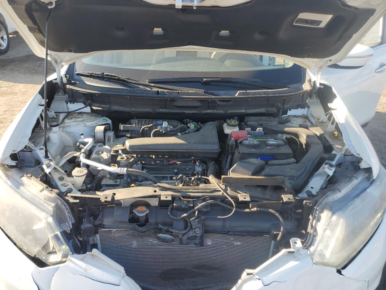 2015 Nissan Rogue - Image 12