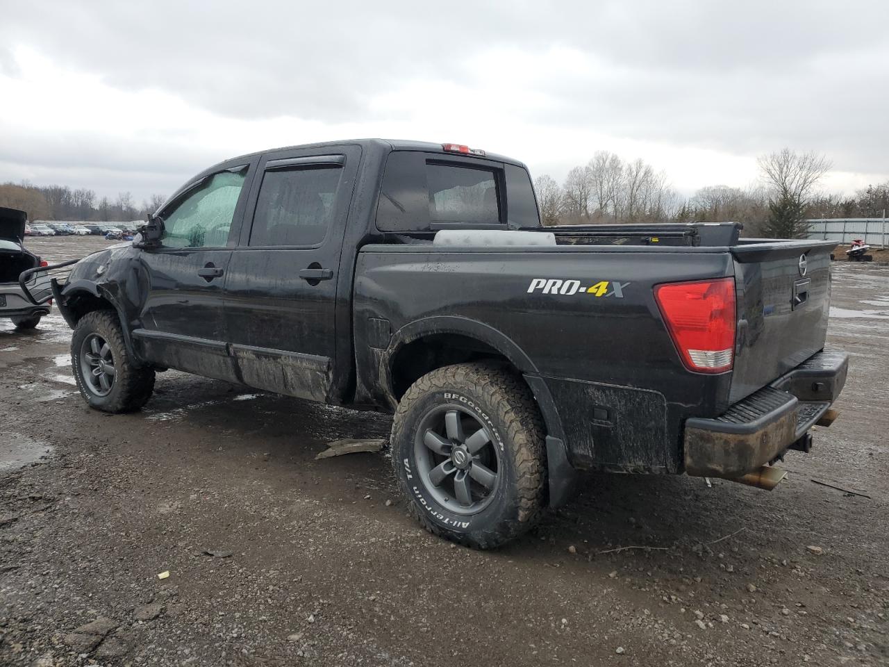 2013 Nissan Titan - Image 2