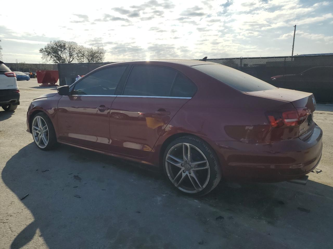 2017 Volkswagen Jetta - Image 2