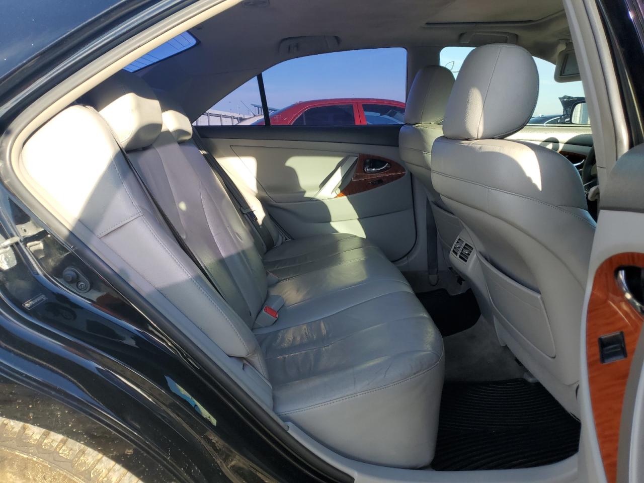 2008 Toyota Camry - Image 10