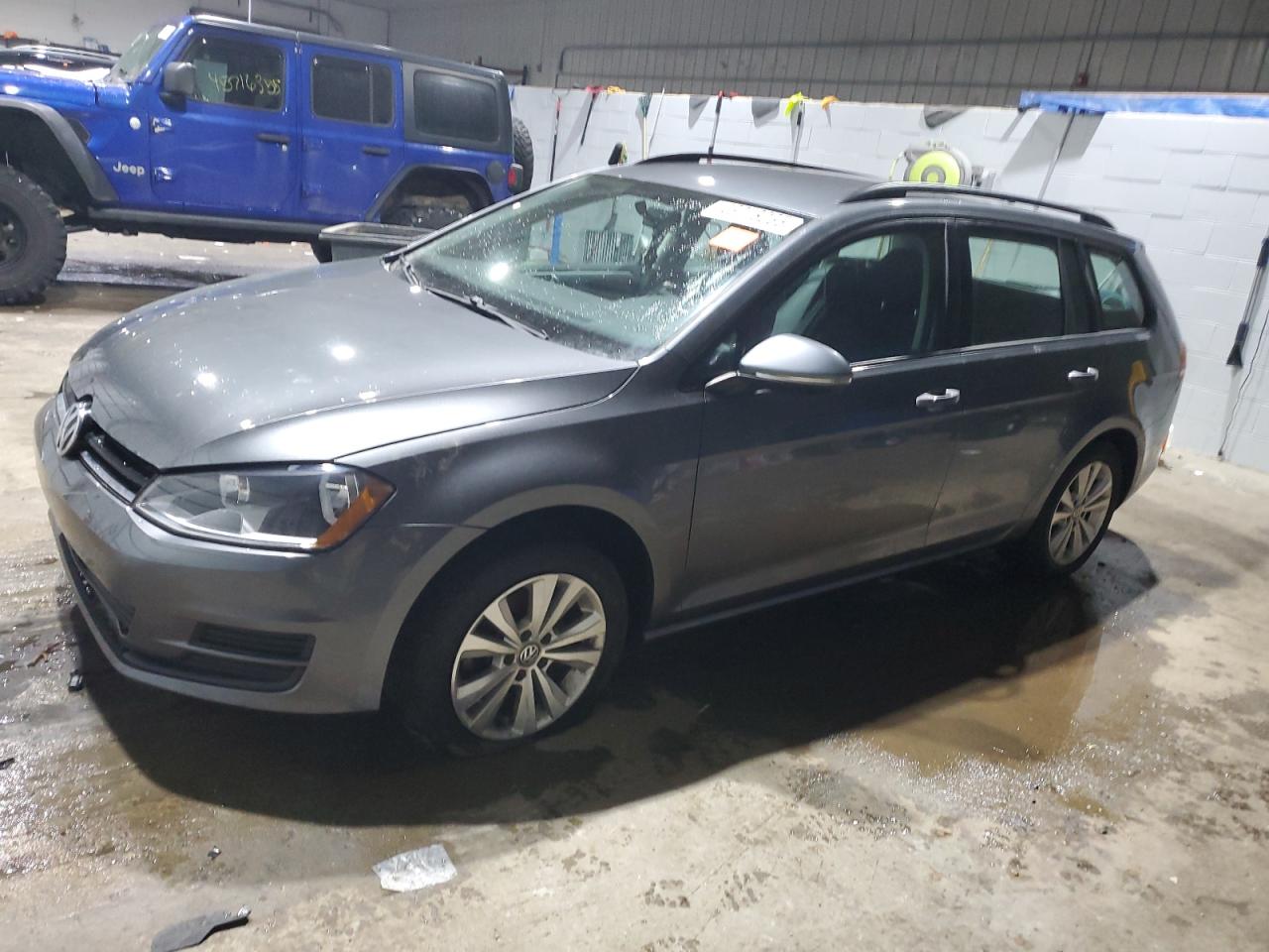 2017 Volkswagen Golf - Image 1