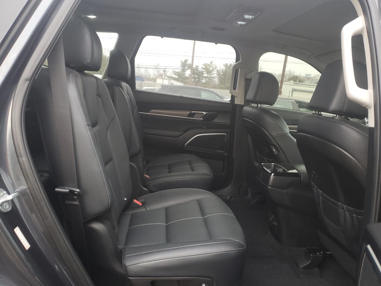 2022 Kia Telluride - Image 11