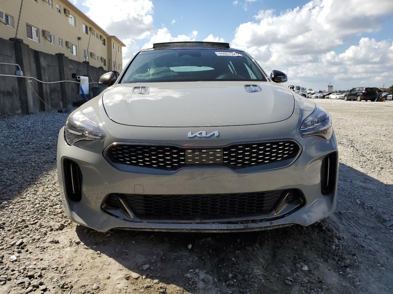 2023 Kia Stinger - Image 5