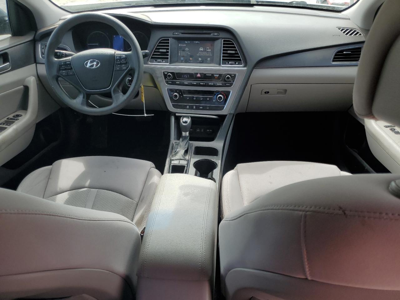 2017 Hyundai Sonata - Image 8