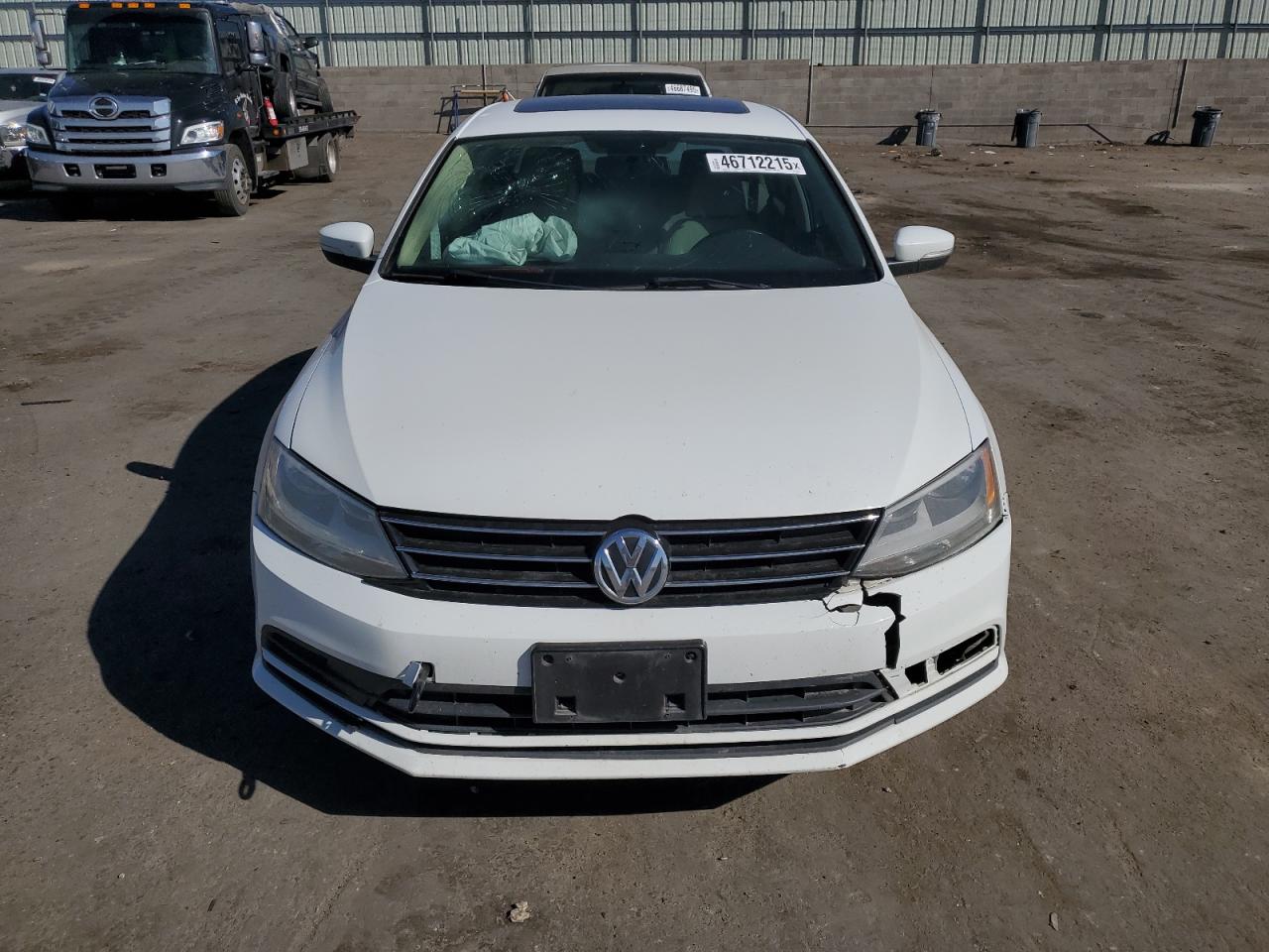 2015 Volkswagen Jetta - Image 5