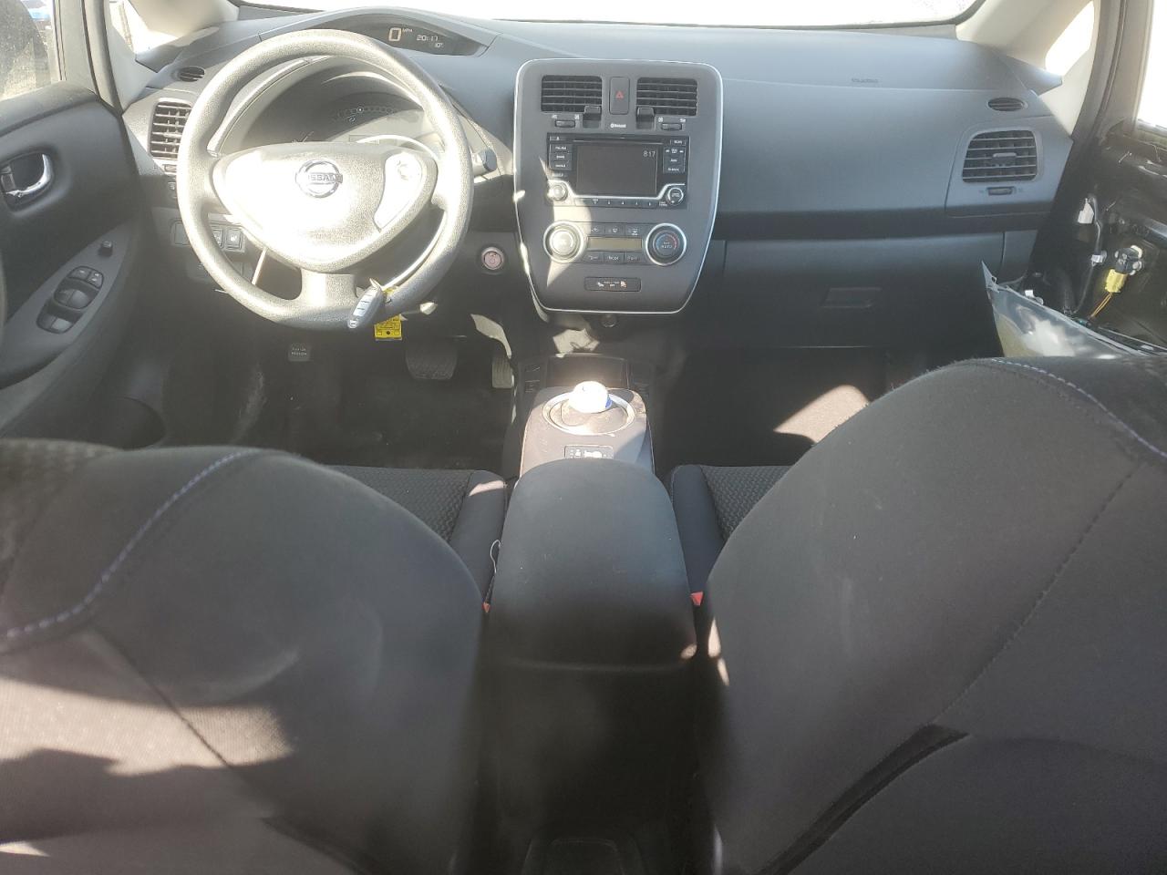 2016 Nissan Leaf - Image 8