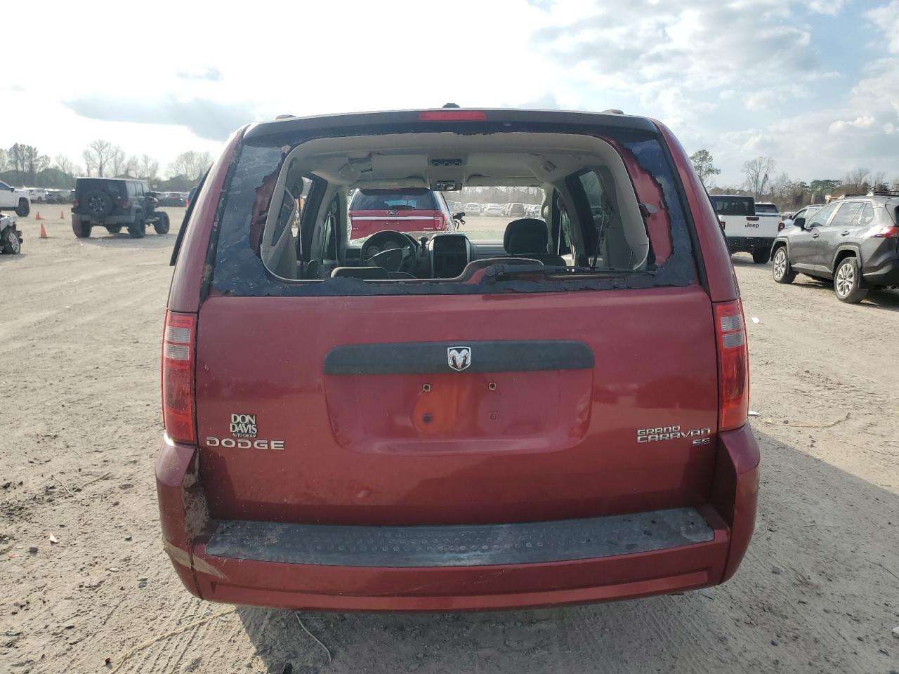 2010 Dodge Caravan - Image 6