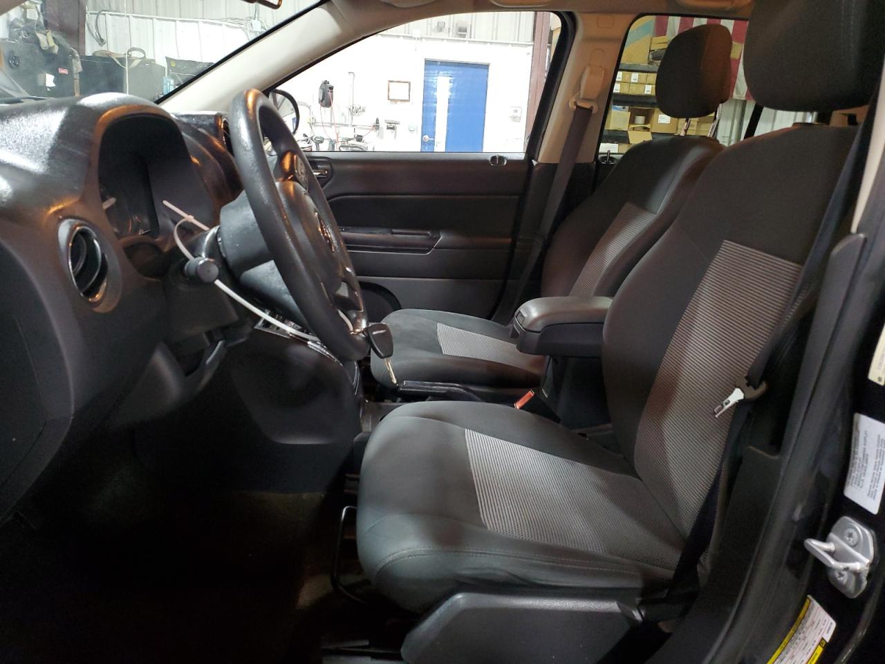 2016 Jeep Compass - Image 7