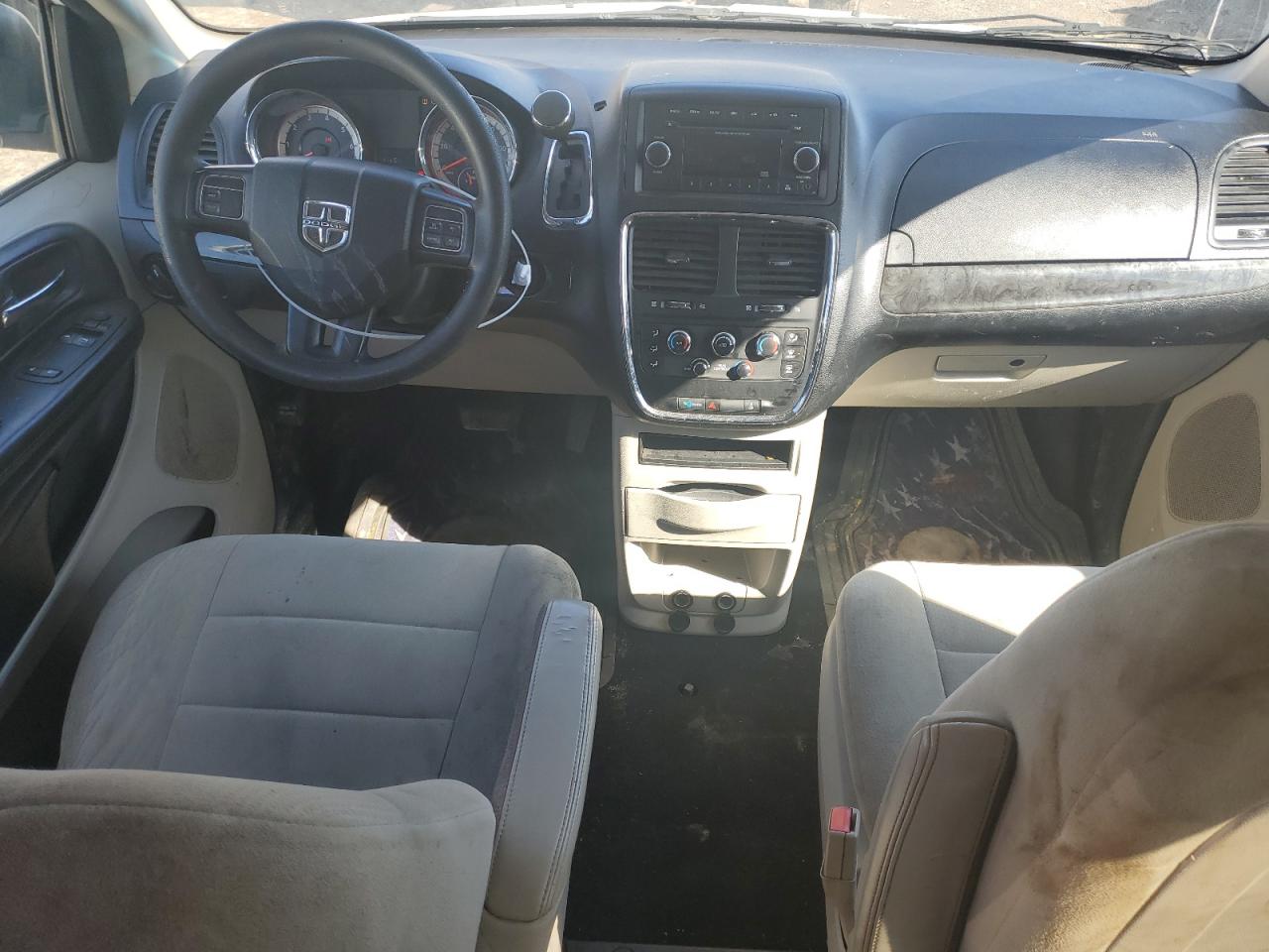 2012 Dodge Caravan - Image 8