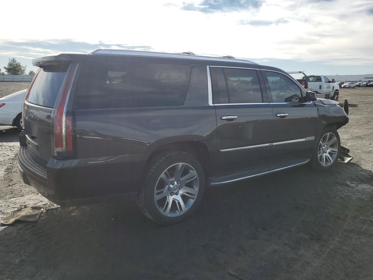 2015 Cadillac Escalade - Image 3