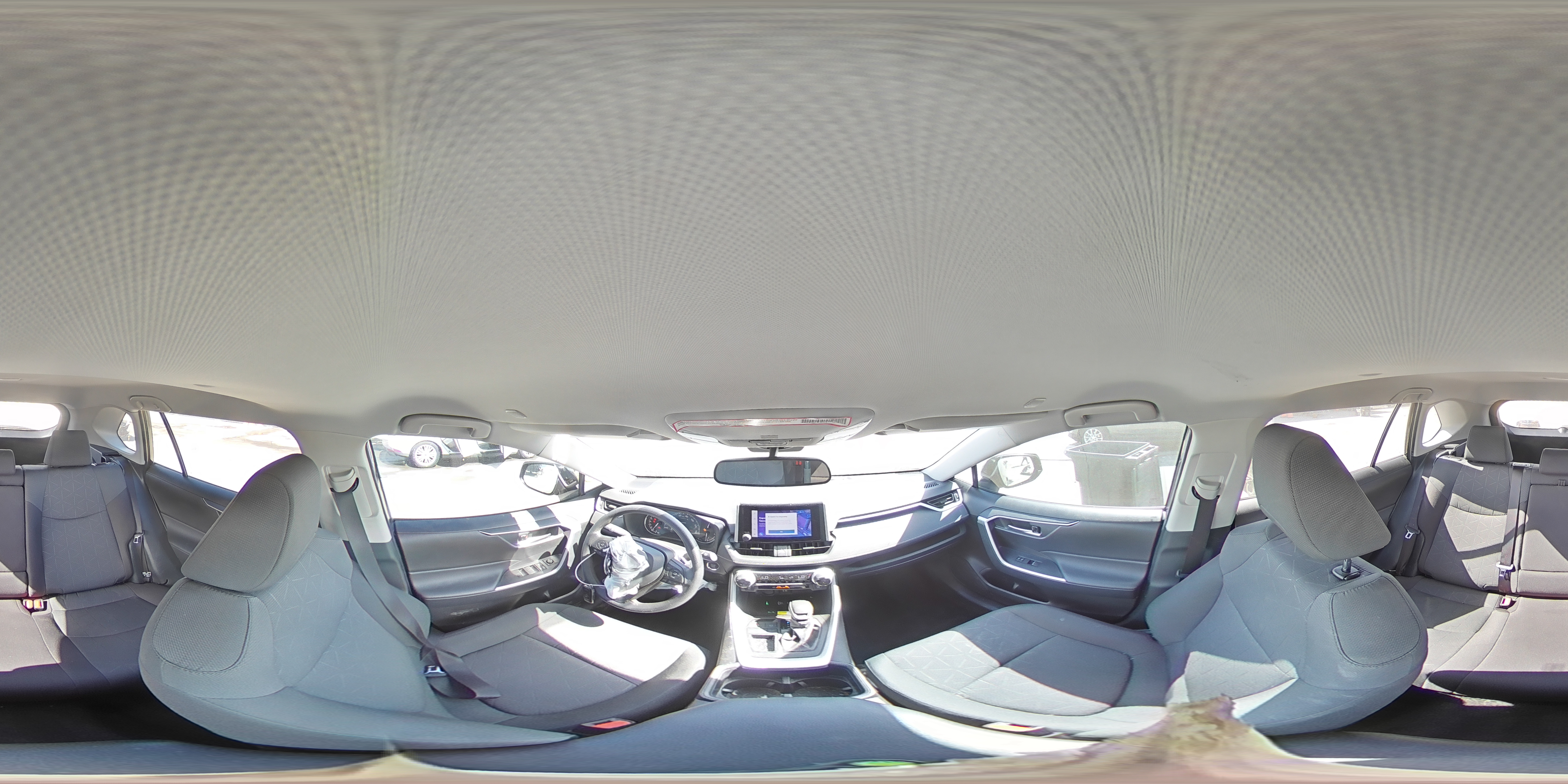 2024 Toyota RAV 4 - Image 16