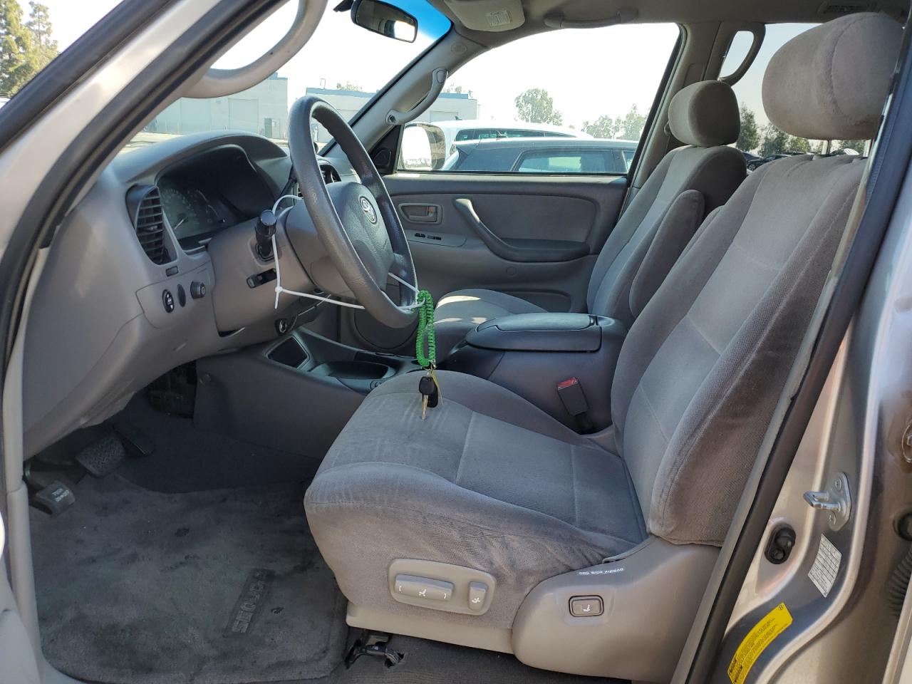 2003 Toyota Sequoia - Image 7