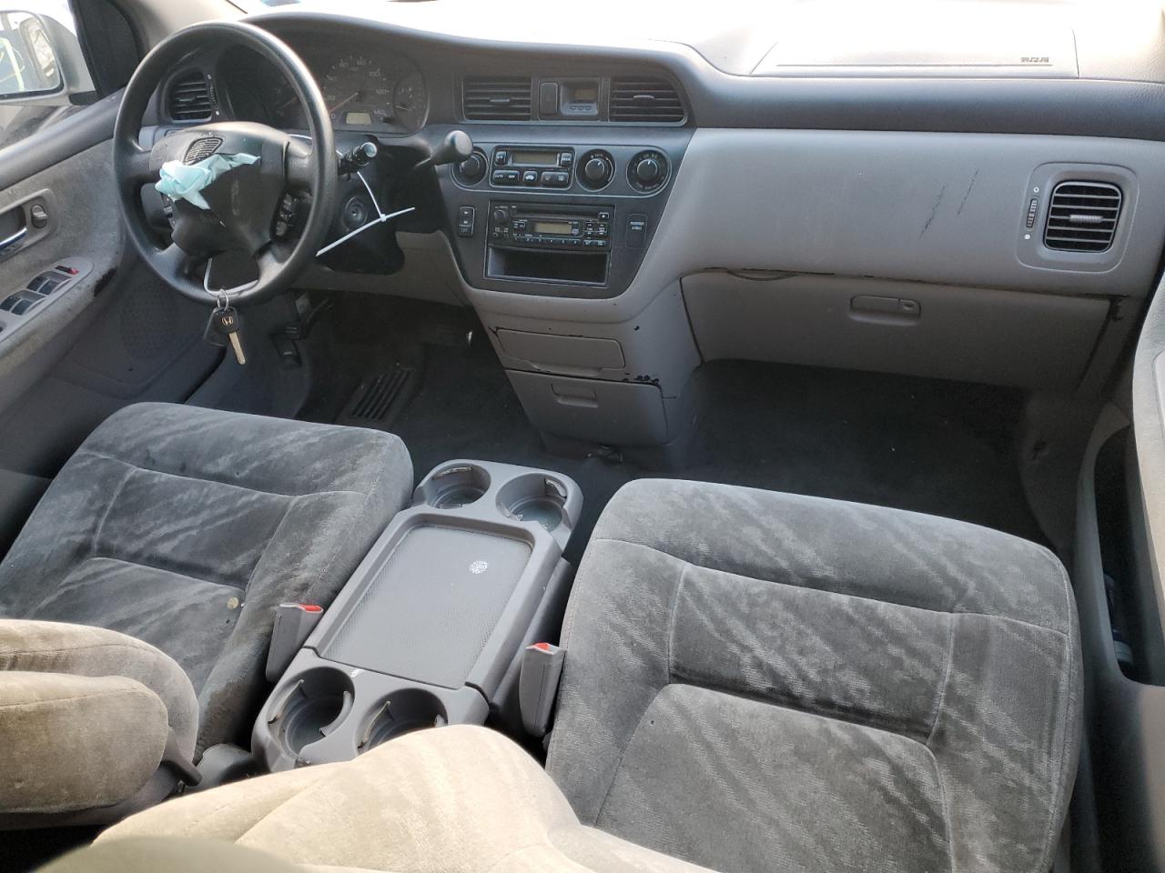 2004 Honda Odyssey - Image 8