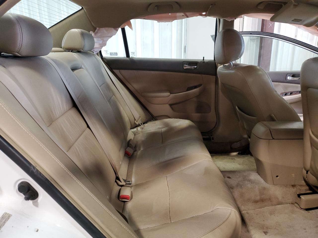 2007 Honda Accord - Image 10
