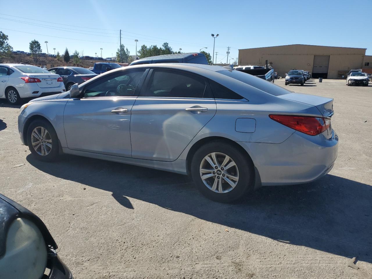 2012 Hyundai Sonata - Image 2