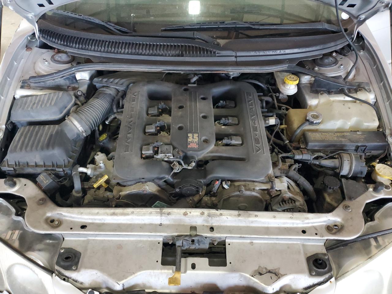 2003 Chrysler 300 - Image 11