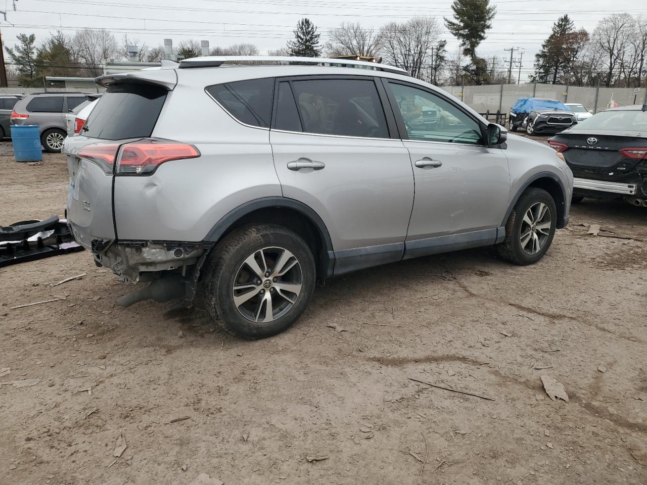 2016 Toyota RAV 4 - Image 3