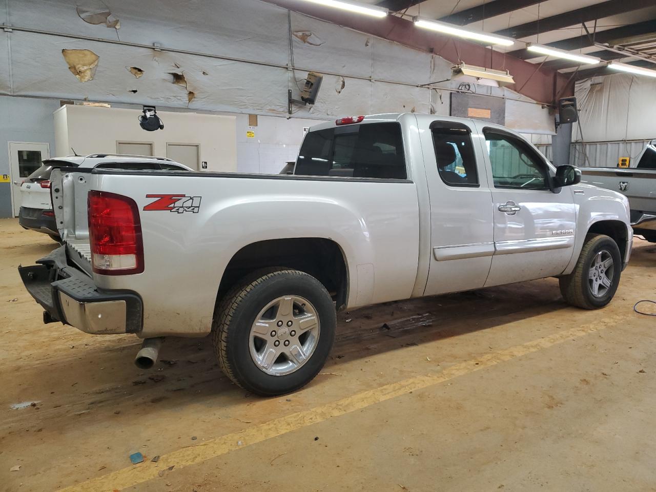 2010 GMC Sierra - Image 3
