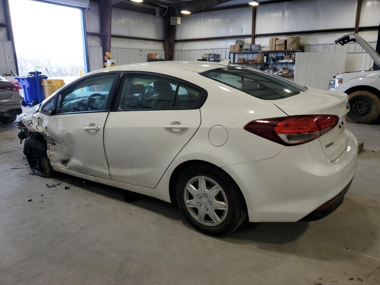 2017 Kia Forte - Image 2