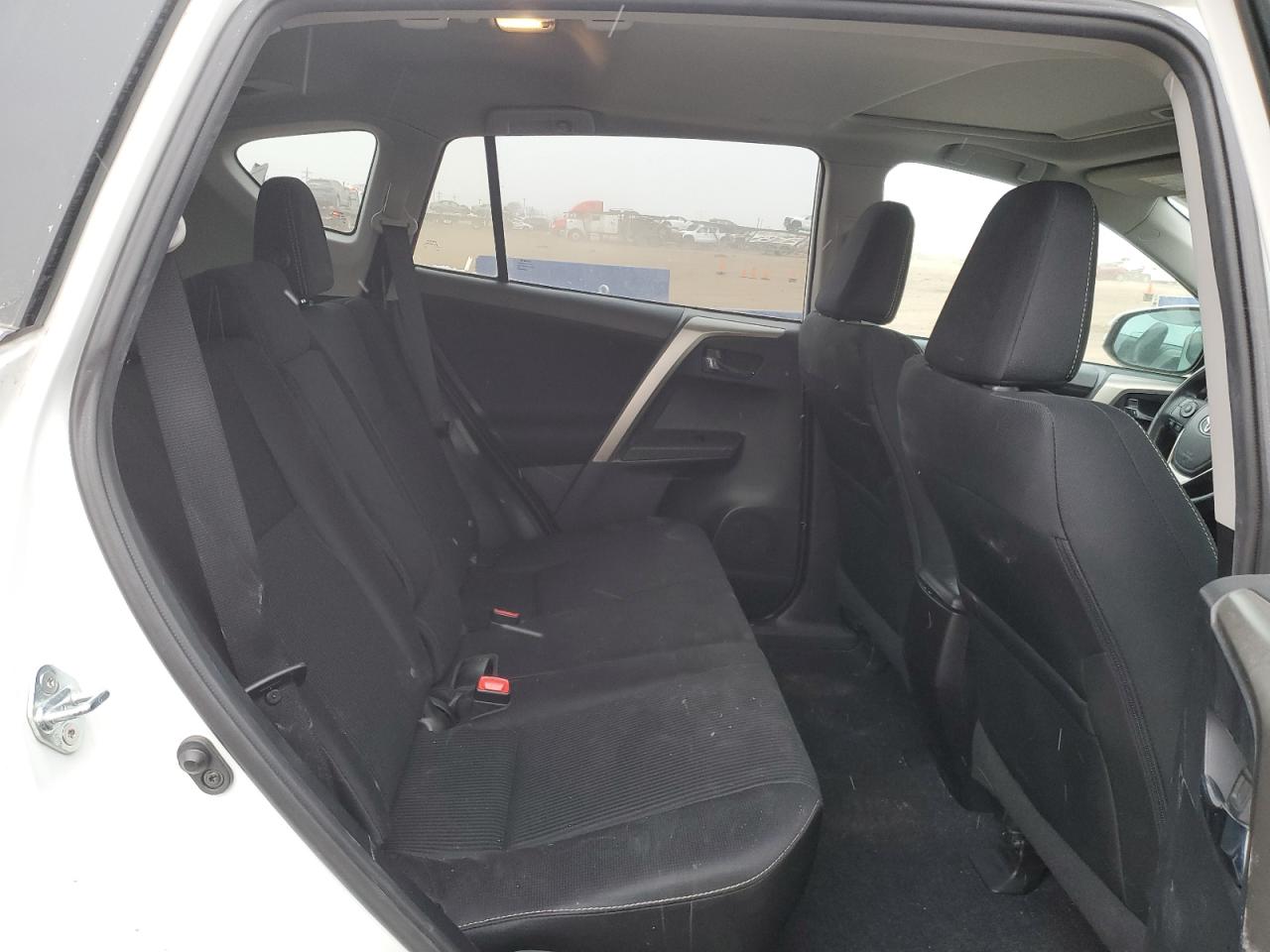 2014 Toyota RAV 4 - Image 11