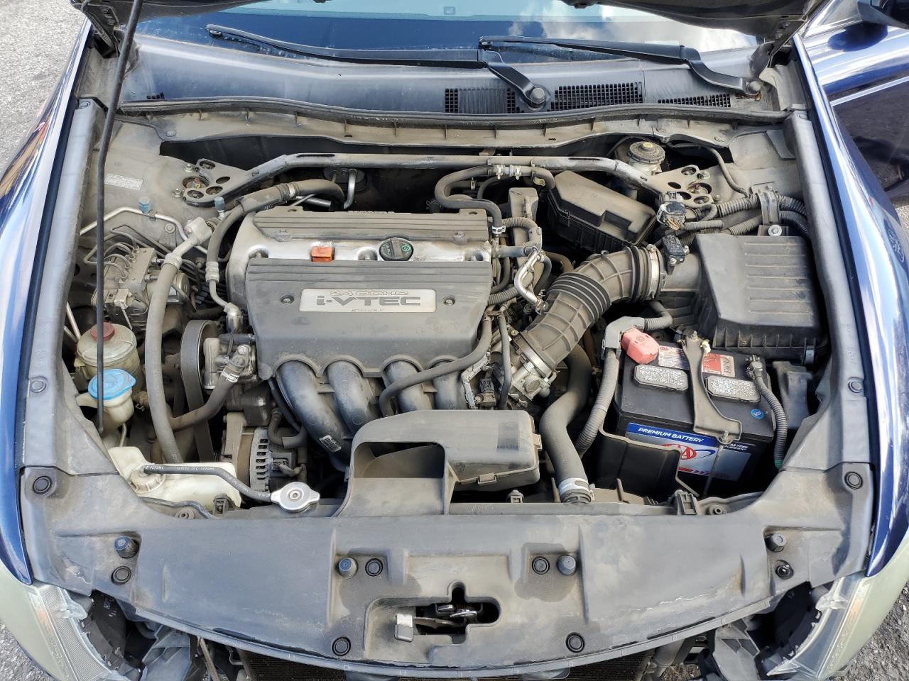 2009 Honda Accord - Image 13