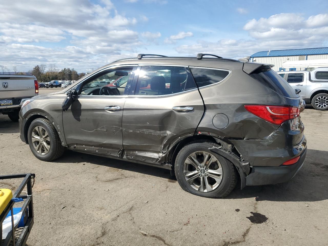 2014 Hyundai Santa Fe - Image 2