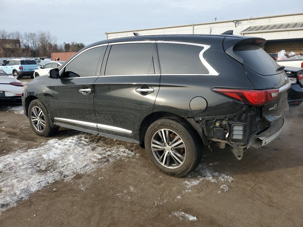 2019 Infiniti QX60 - Image 2