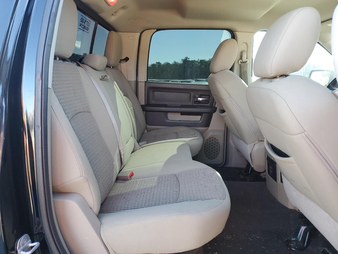 2012 Dodge RAM - Image 10