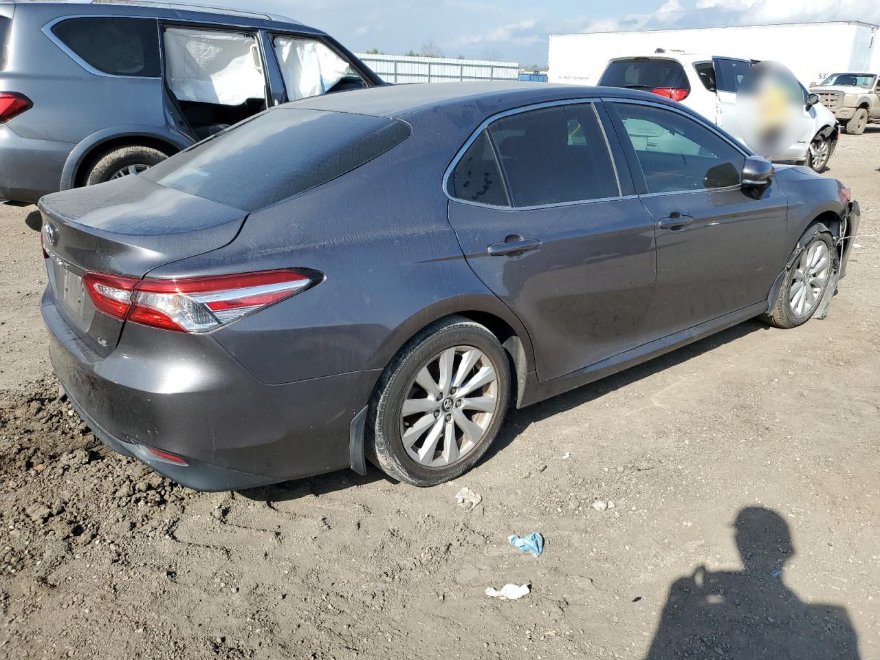 2018 Toyota Camry - Image 3