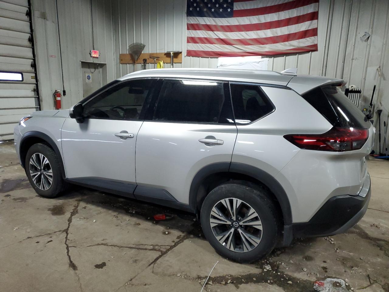 2021 Nissan Rogue - Image 2