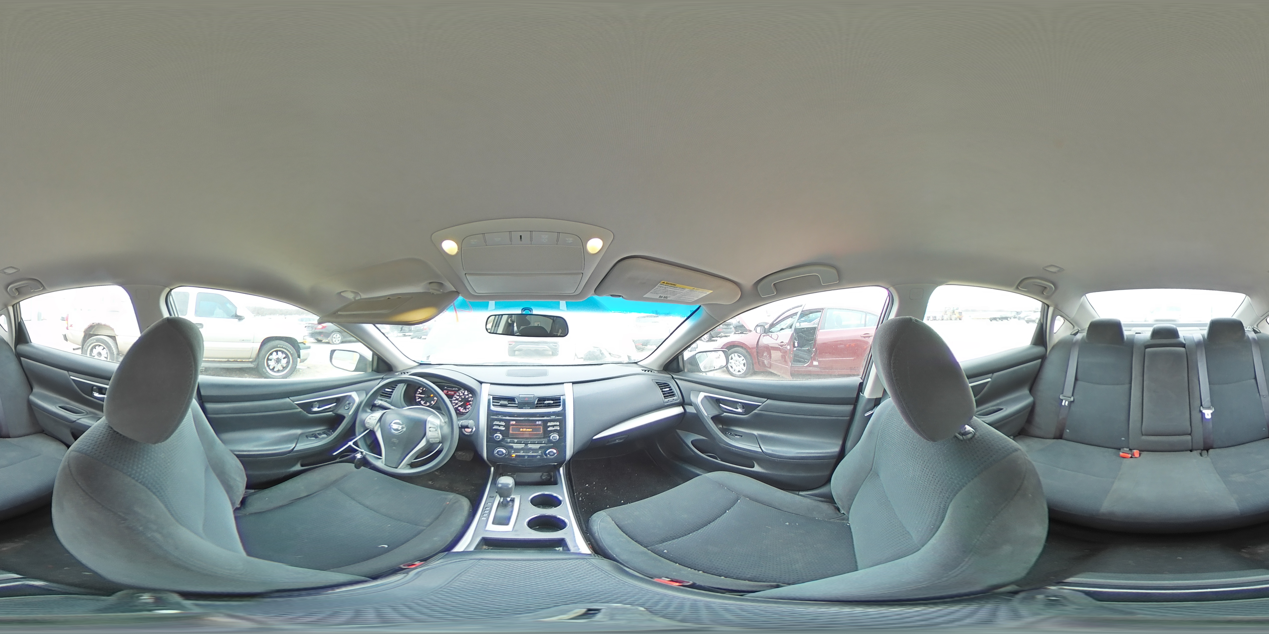 2015 Nissan Altima - Image 13