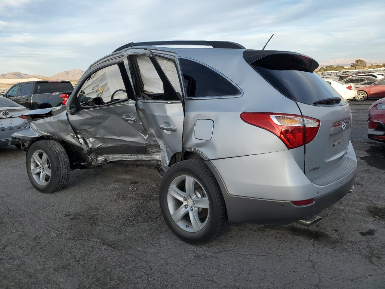 2007 Hyundai Veracruz - Image 2