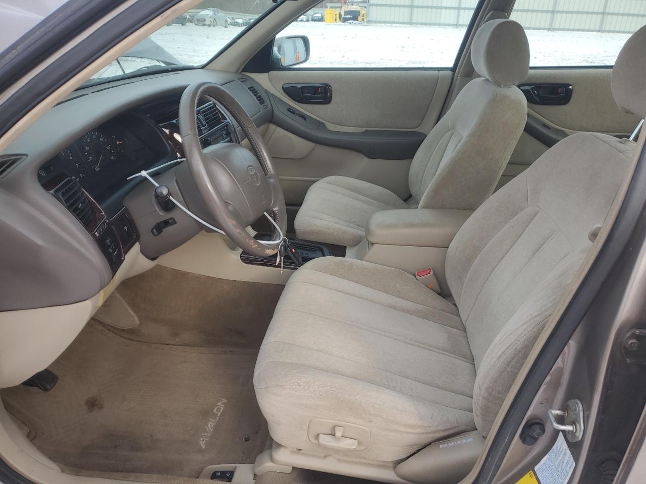 1998 Toyota Avalon - Image 7