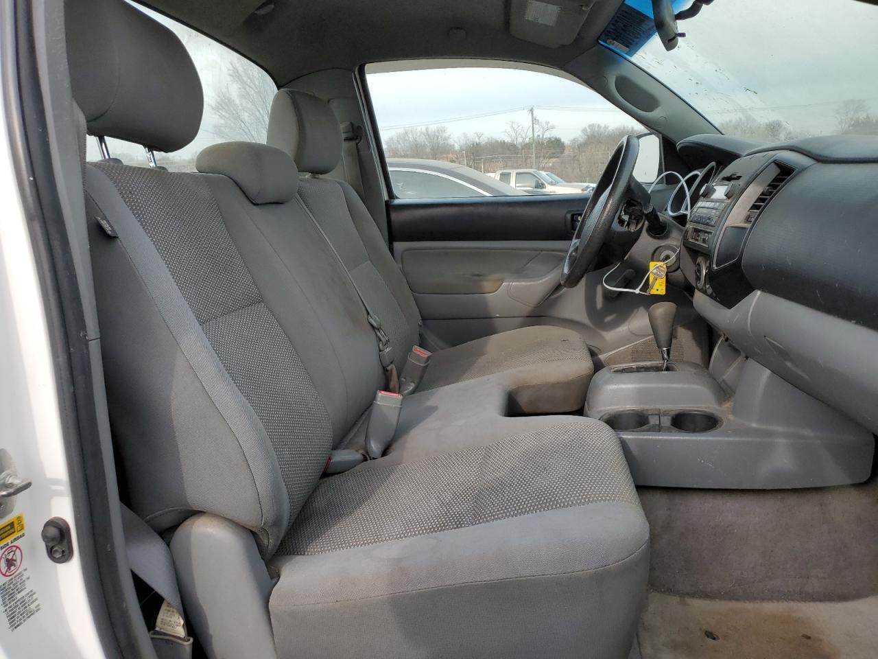 2010 Toyota Tacoma - Image 10
