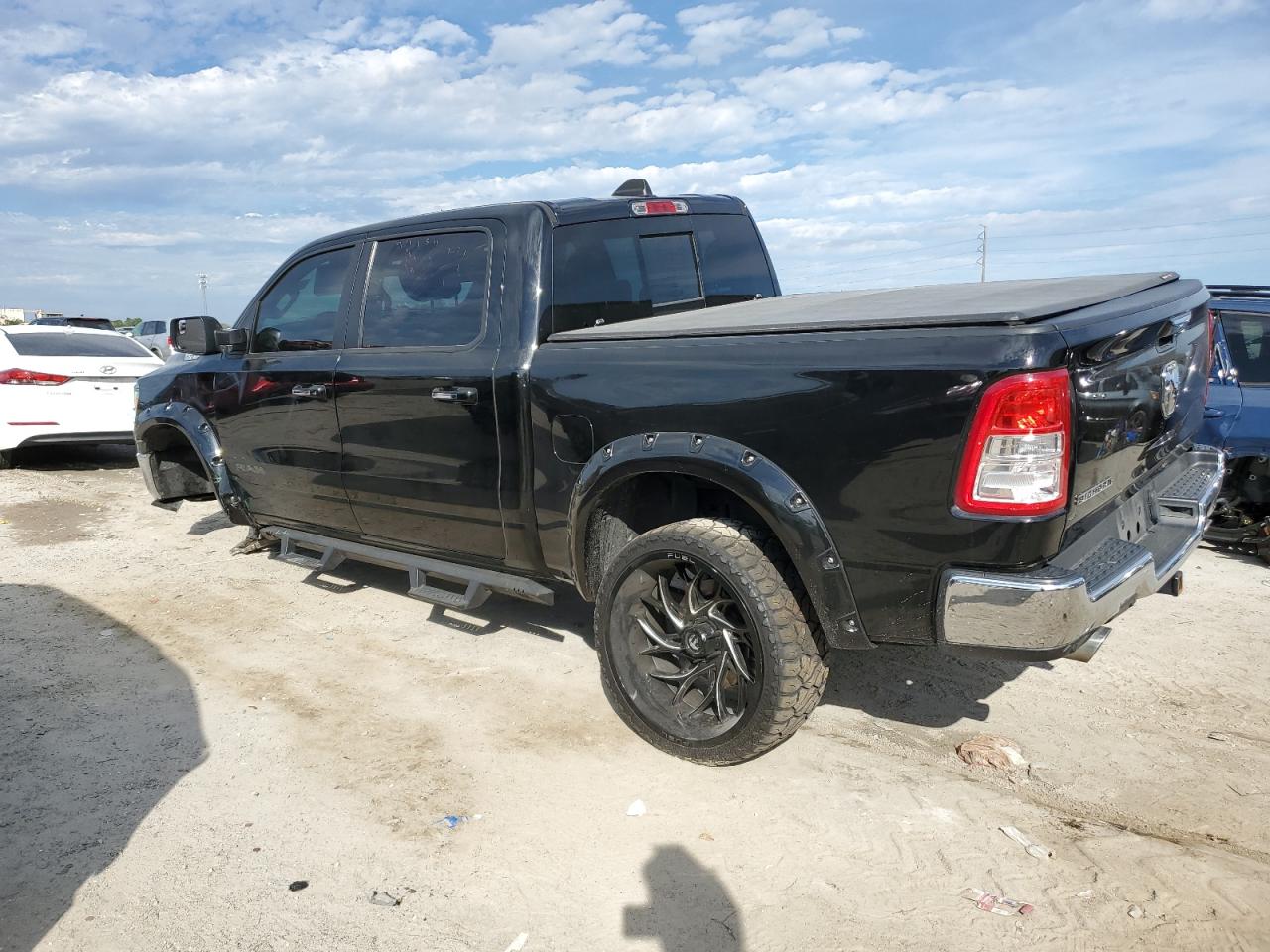 2019 RAM 1500 - Image 2