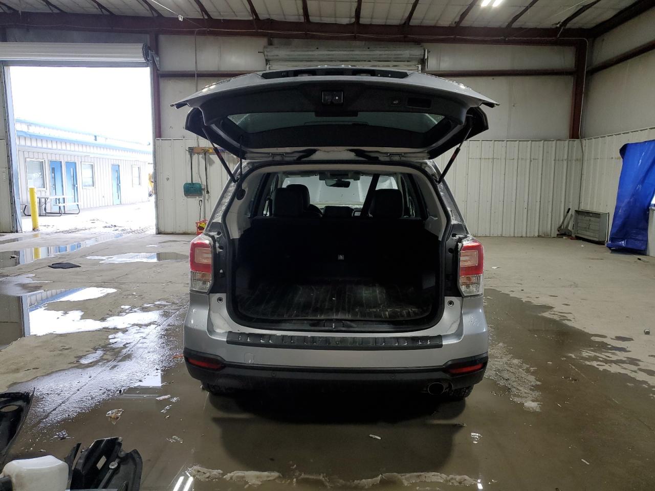 2017 Subaru Forester - Image 6