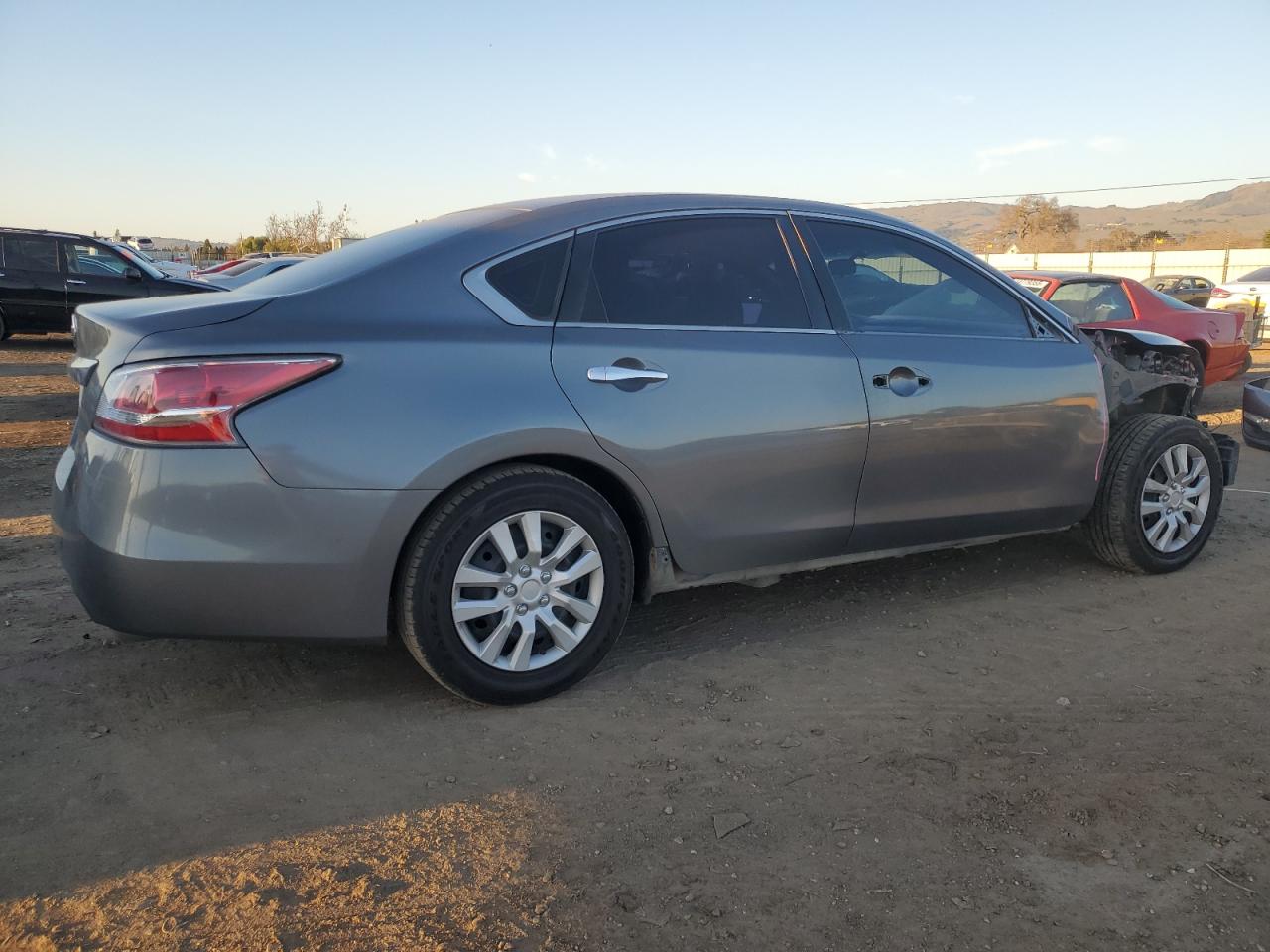 2015 Nissan Altima - Image 3