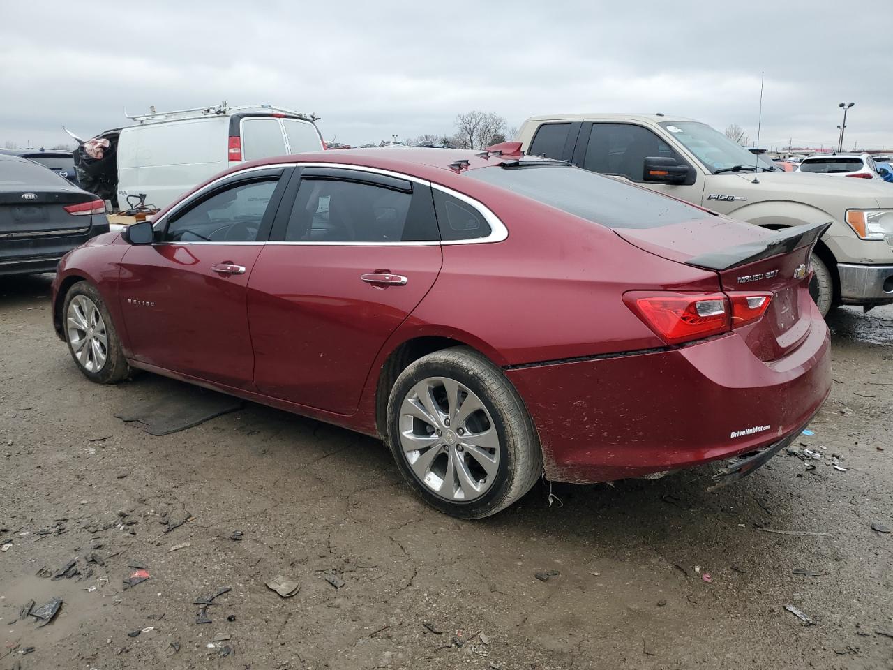 2018 Chevrolet Malibu - Image 2
