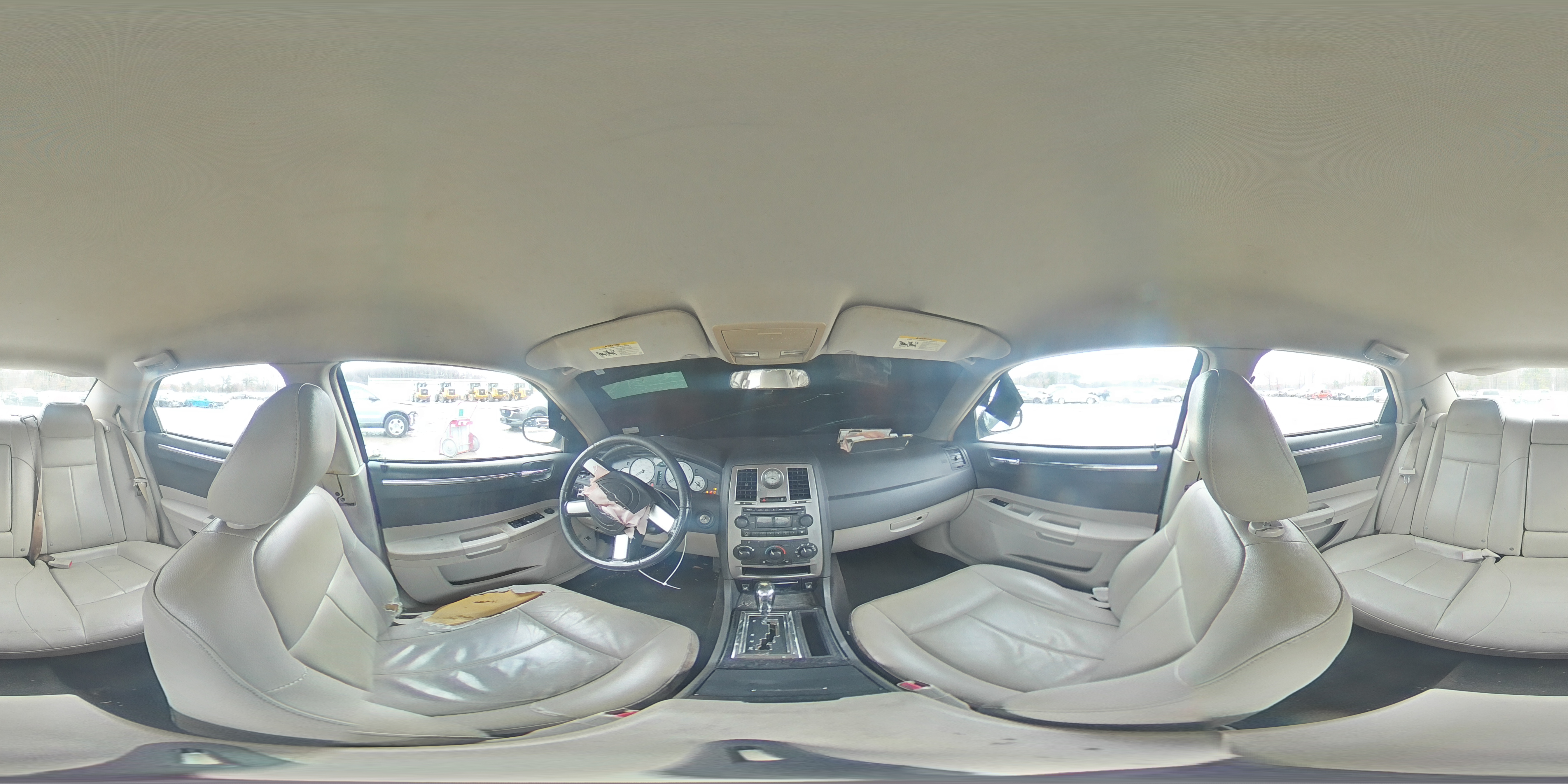 2006 Chrysler 300 - Image 12