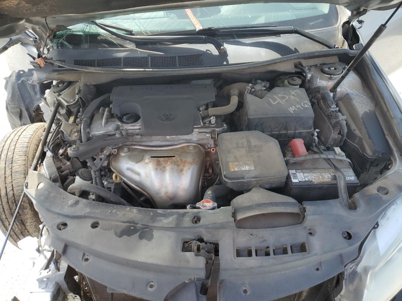 2016 Toyota Camry - Image 13