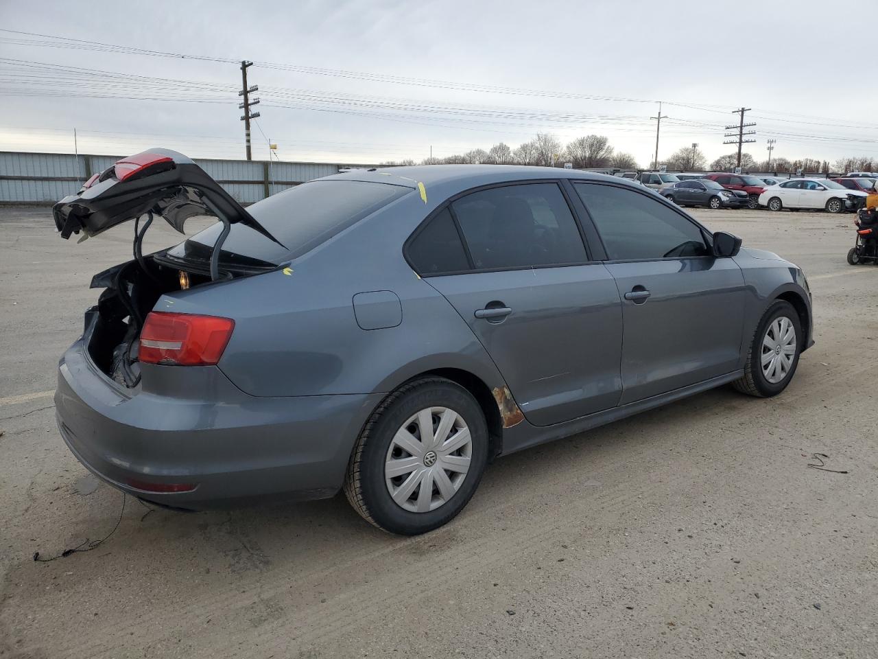 2015 Volkswagen Jetta - Image 3