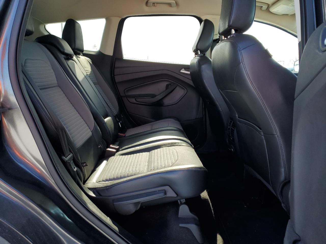 2018 Ford Escape - Image 11