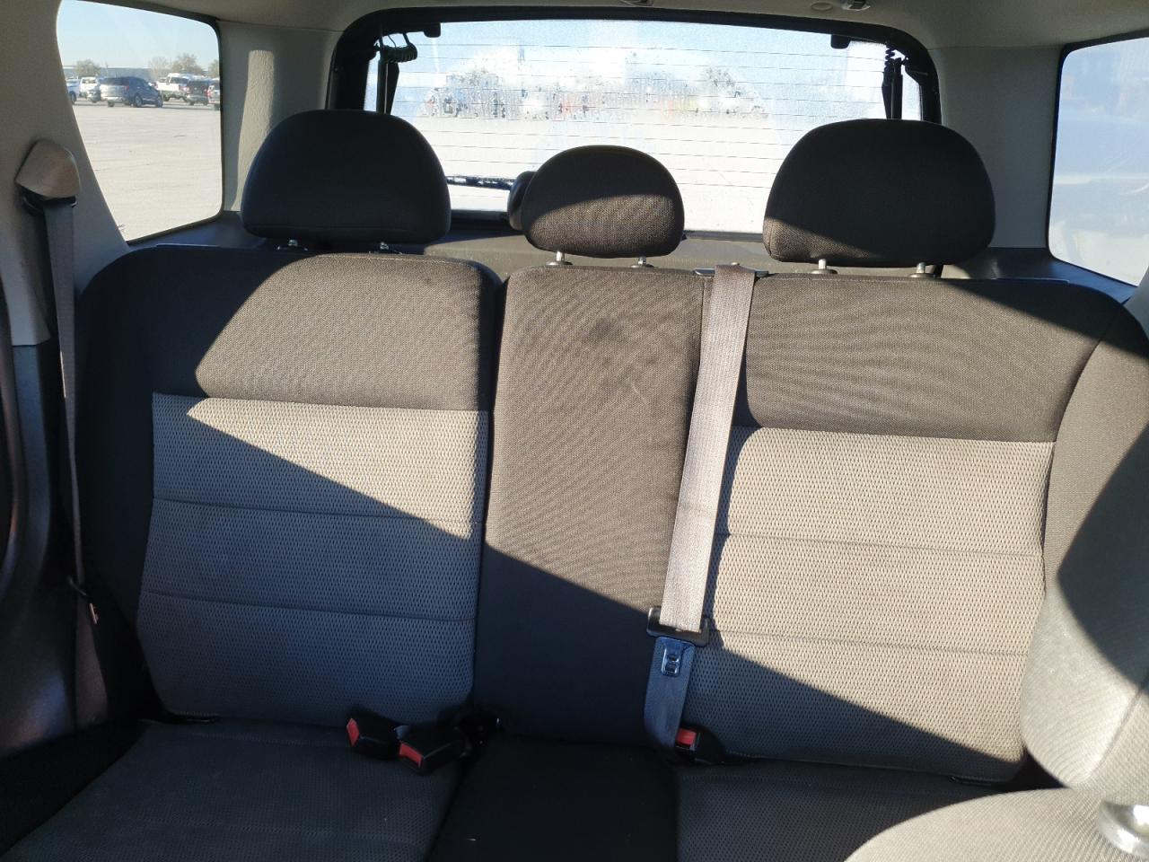 2007 Ford Escape - Image 10