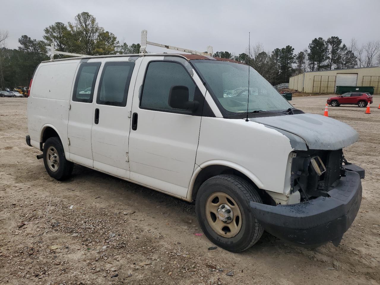 2005 Chevrolet Express - Image 4