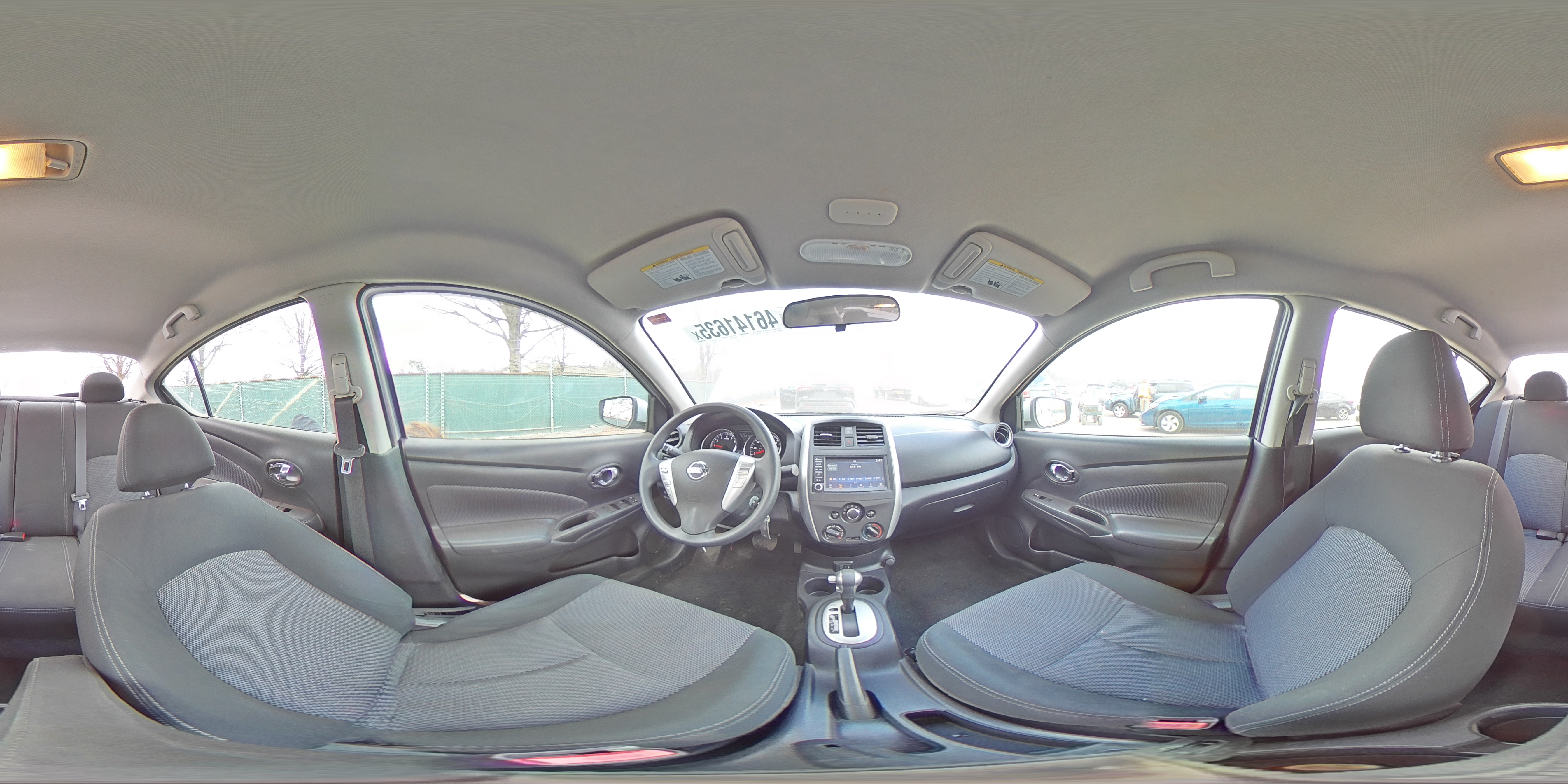 2019 Nissan Versa - Image 12