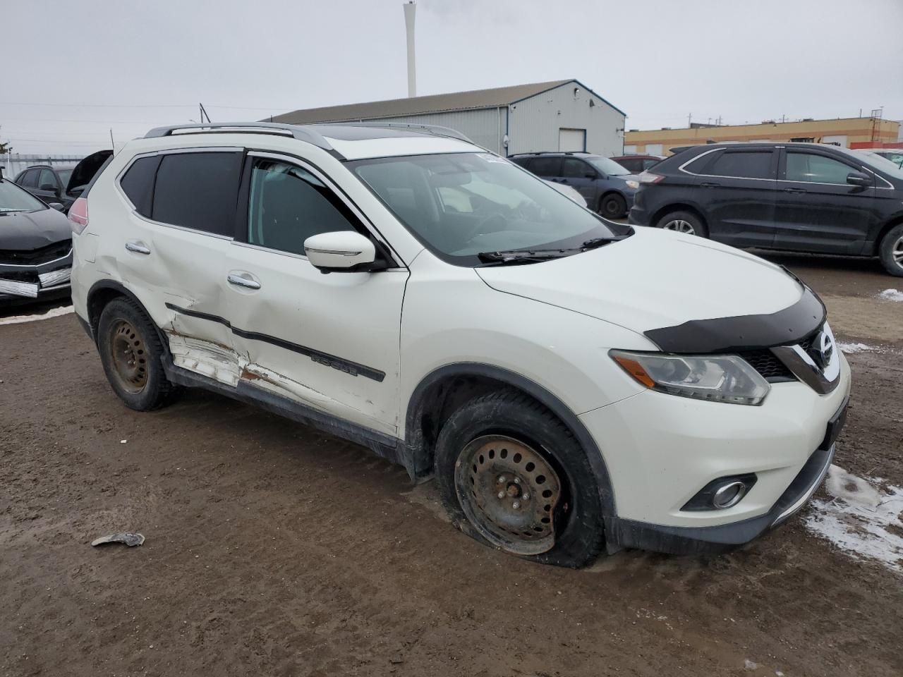 2015 Nissan Rogue - Image 4