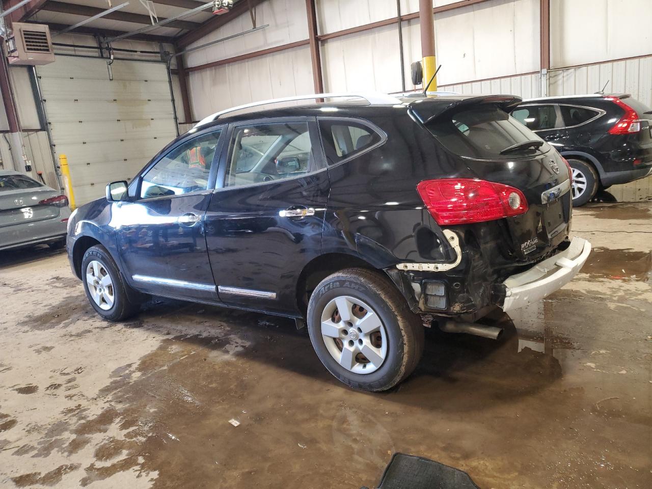 2015 Nissan Rogue - Image 2