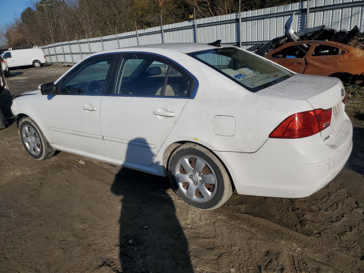 2010 Kia Optima - Image 2