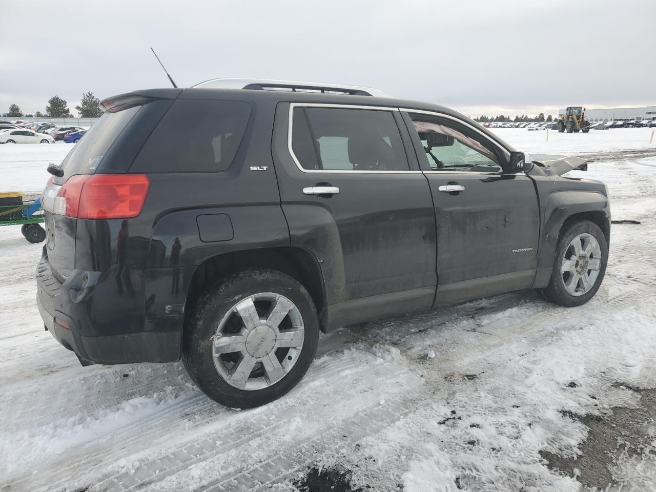 2011 GMC Terrain - Image 3